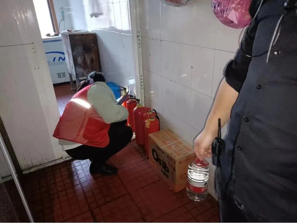 093228kv9111vr1znhovzi.jpeg