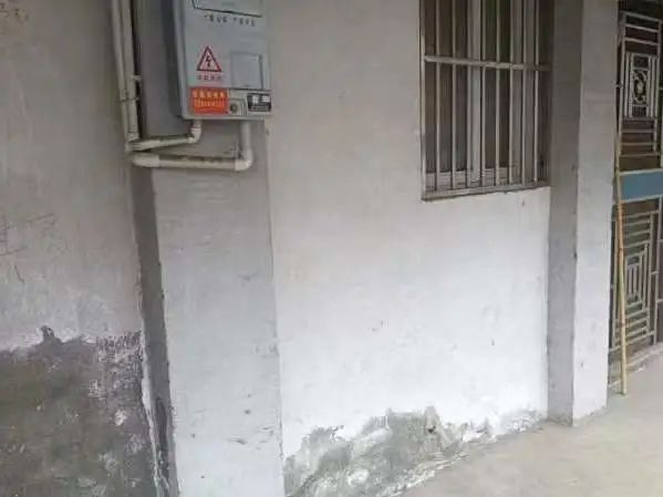 091450dmc1phwqyrmvrxz1.jpeg