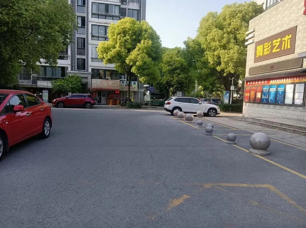 090655lecggb0clcxelrxs.jpeg