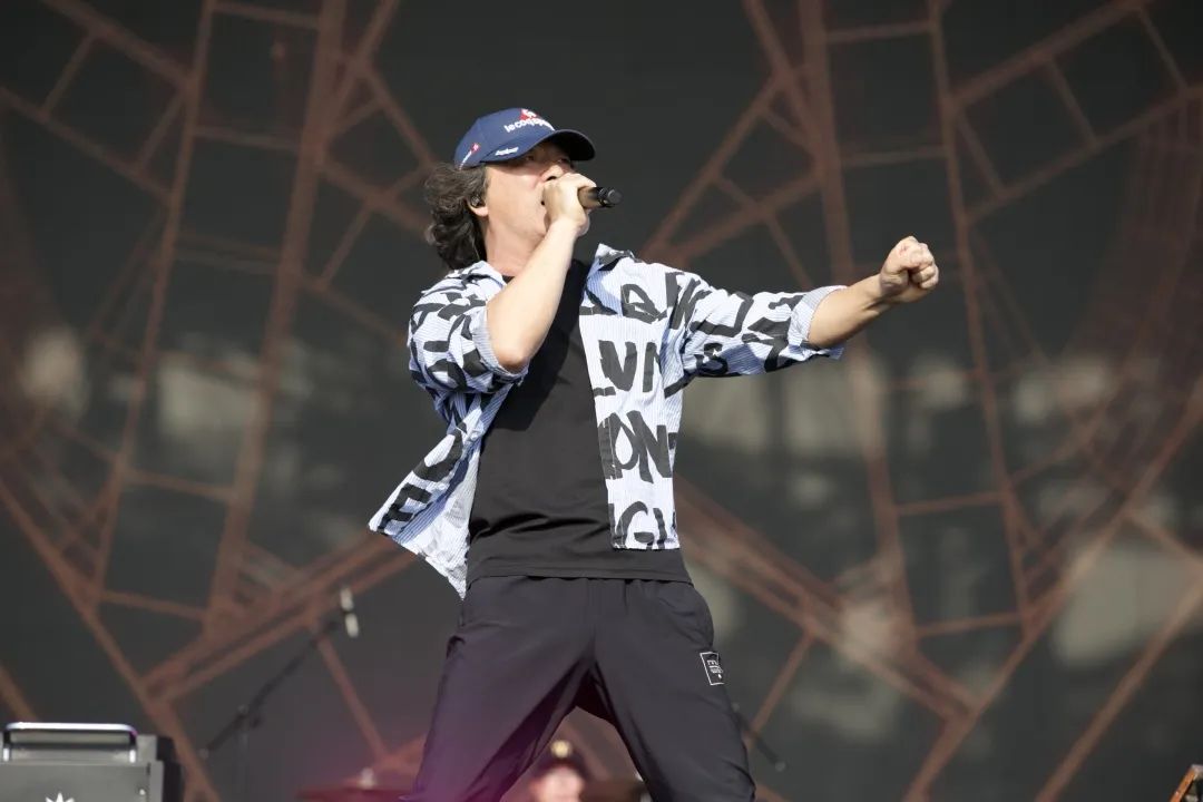 154253xihtvf2tdvf9kii4.jpg