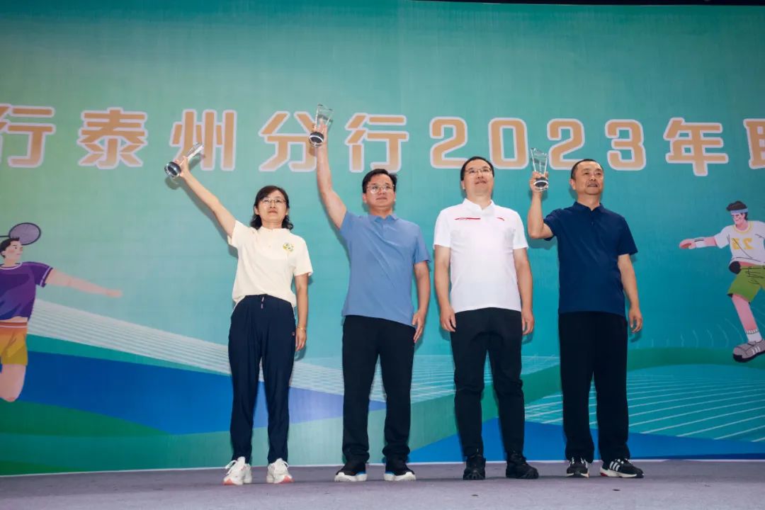 170036kueg426cec9rv42i.jpeg