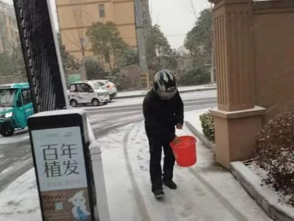 150358p5ypnnb8ebrqc78b.jpeg