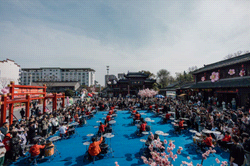 180457c8x6iill5d35d8lk.gif