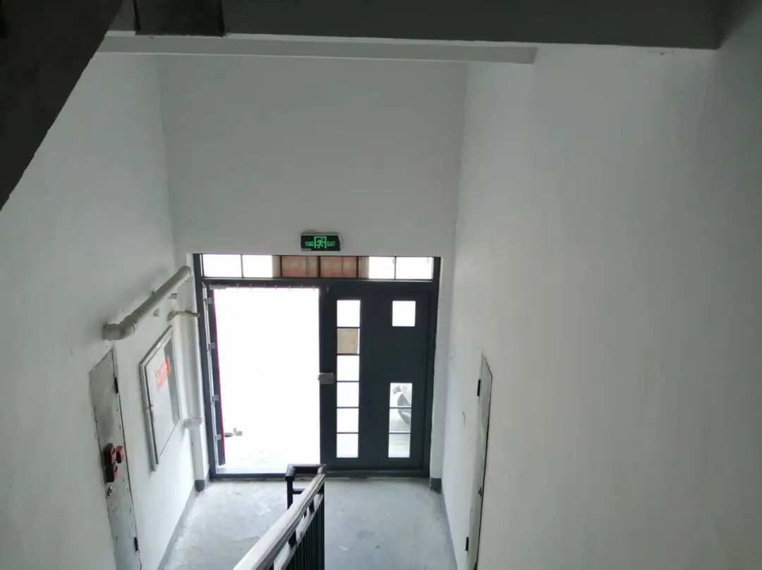 103435wzejfeg86emt1gii.jpeg