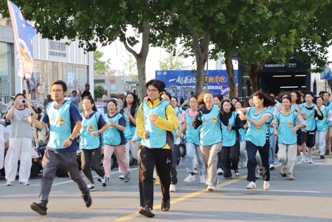 090611ptrar3attrrq283q.jpg
